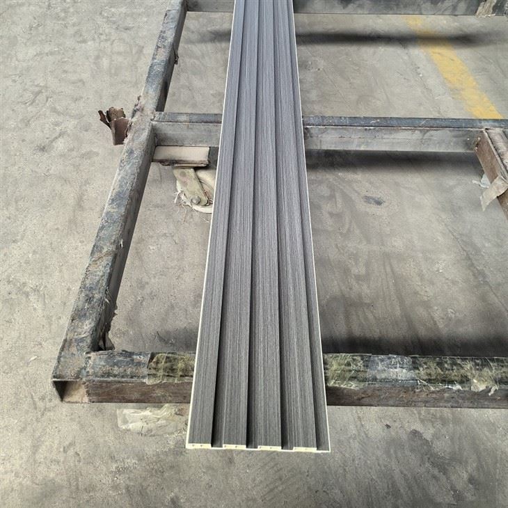 Wooden Cladding Wall